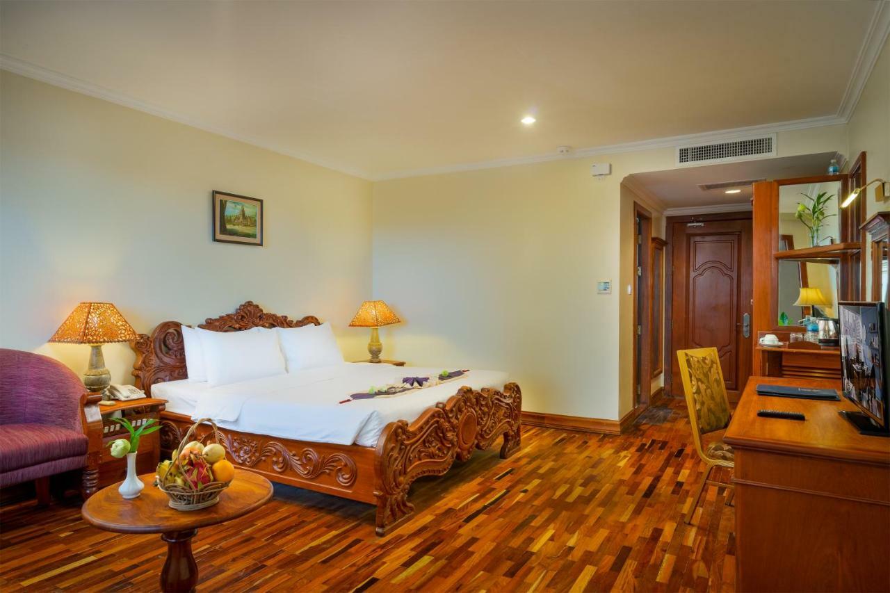 Dragon Royal Angkor Hotel Siem Reap Buitenkant foto
