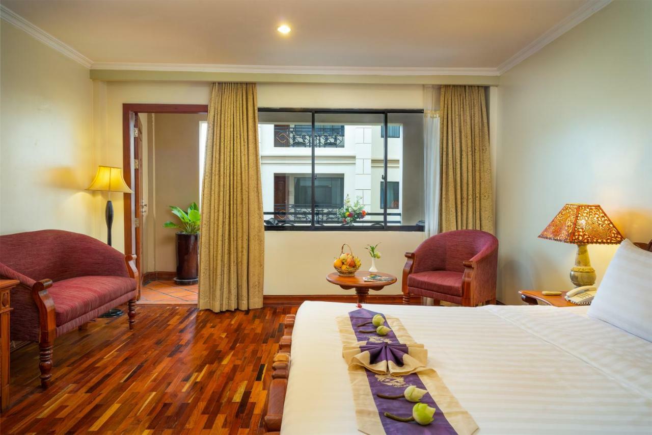 Dragon Royal Angkor Hotel Siem Reap Buitenkant foto